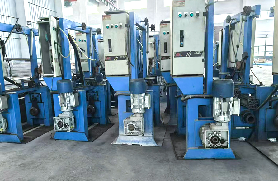 Apparatu applicationem status calces tradenda