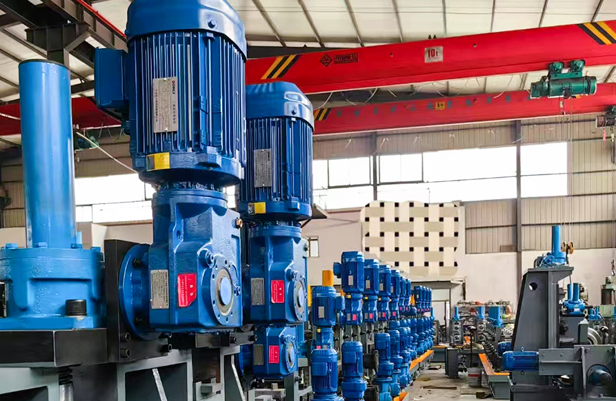 Apparatu applicationem status calces tradenda